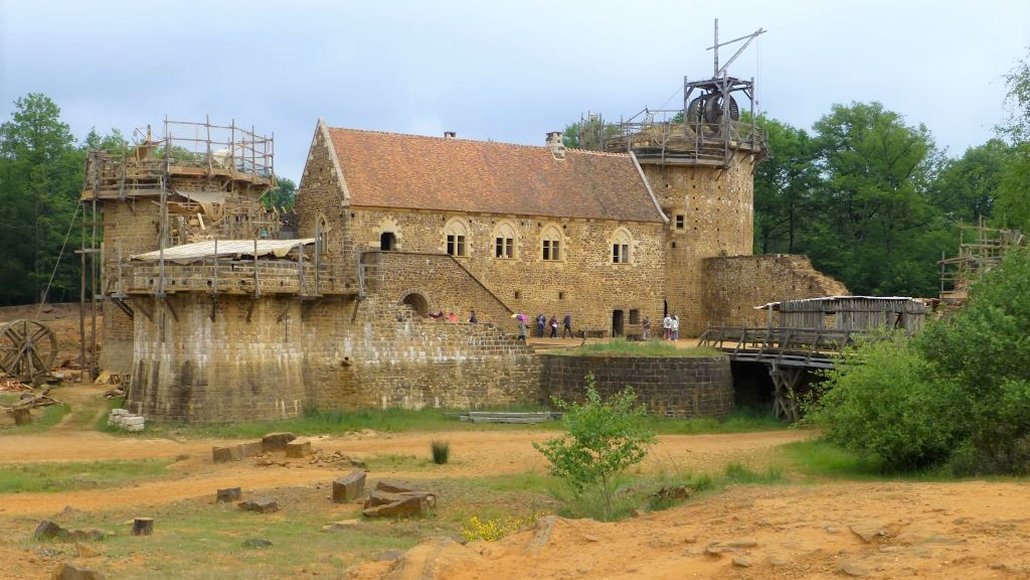 Le Chateau De Guedelon Going Postal