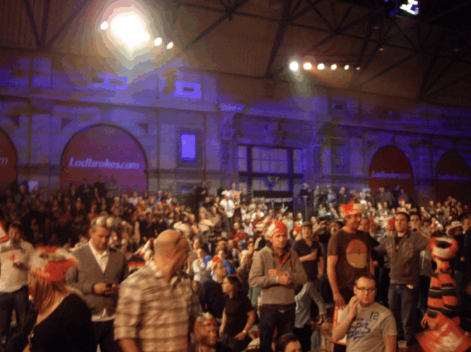 Worthing Gooner, Going Postal