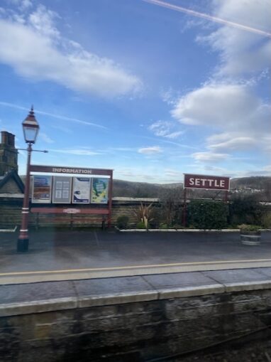 Hongkonger, Going Postal