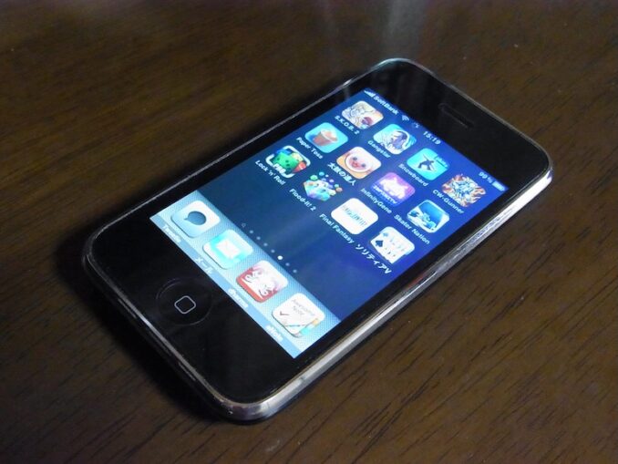 Worthing Gooner, Going Postal