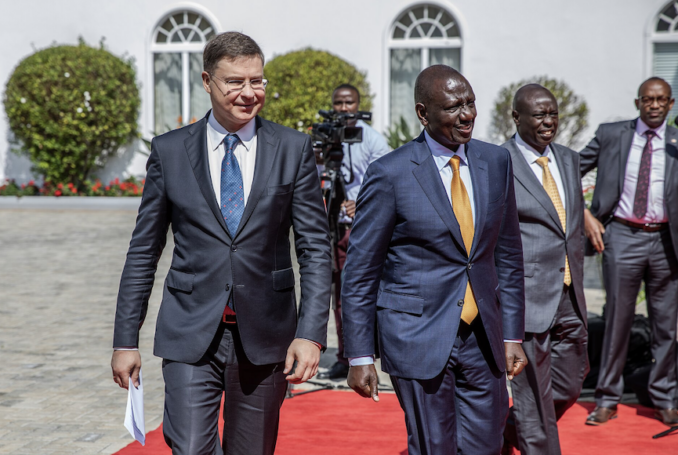 AW Kamau, Going Postal