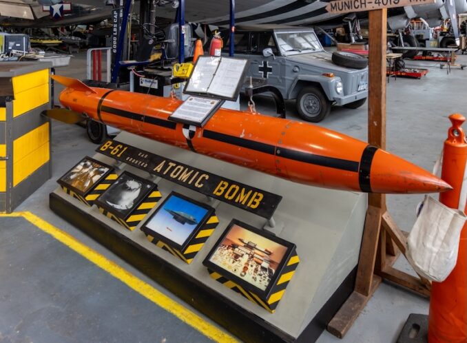 Worthing Gooner, Going Postal