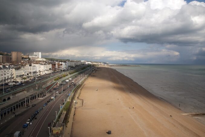 Worthing Gooner, Going Postal